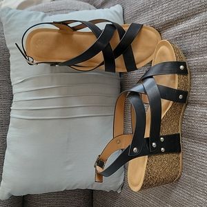 Yoki wedge sandals women size 10